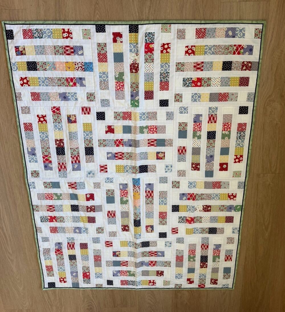 Vintage Reversible Lap Or Crib Quilt Vertical Handmade Patchwork 52”x39”